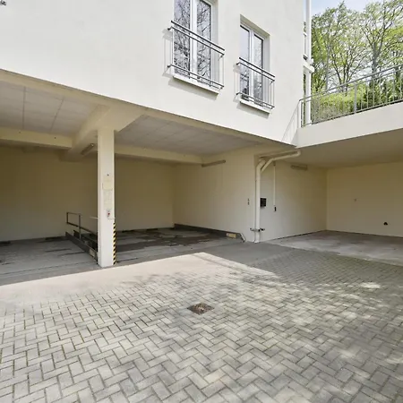 13 Celia Apartman Sellin